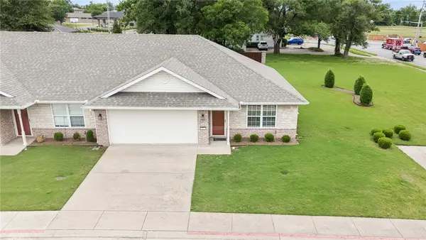 801 N 19th Street, Rogers, AR 72756