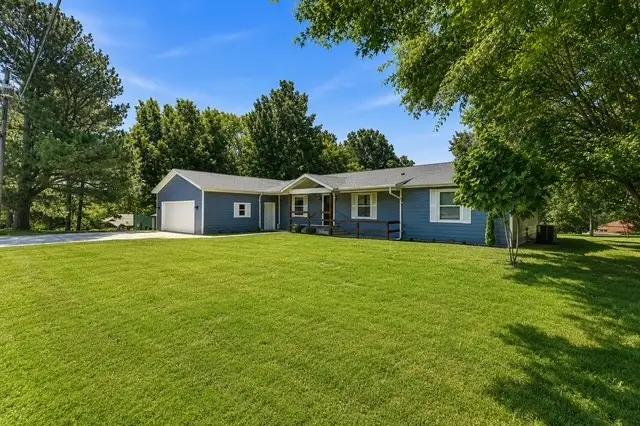 1114 Ridgeway Drive, Fayetteville, AR 72701 - #1