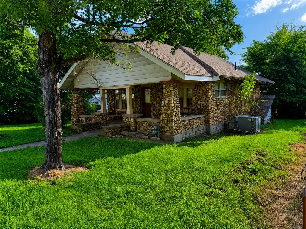 203 N Walnut Street, Anderson, MO 64831 - #1