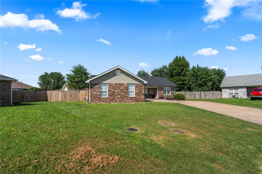 210 Perry Circle, Gravette, AR 72736 - #3
