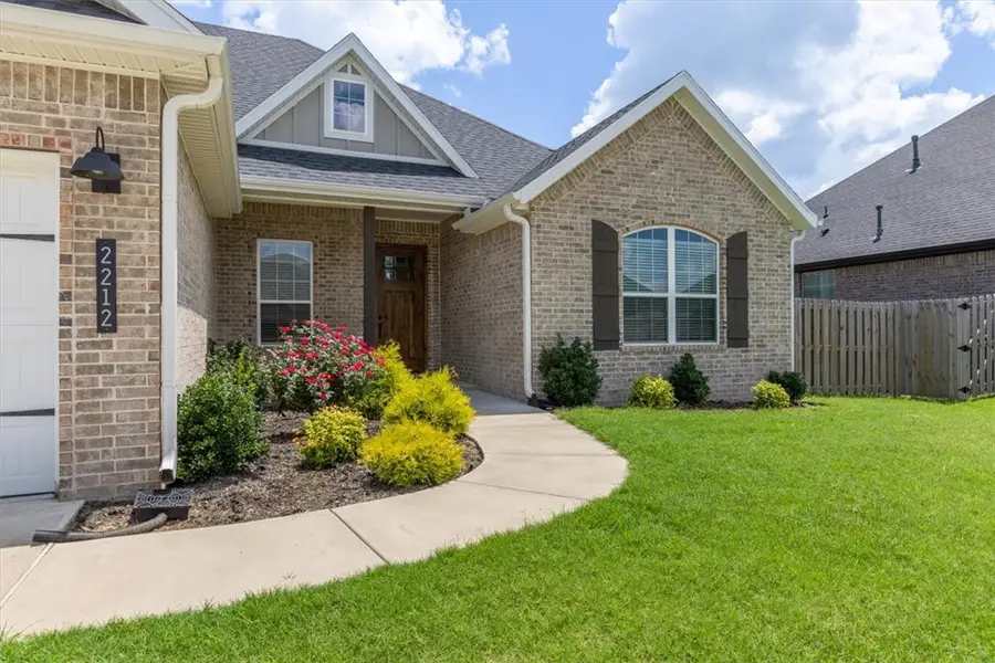 2212 Abbott Lane, Pea Ridge, AR 72751 - #2