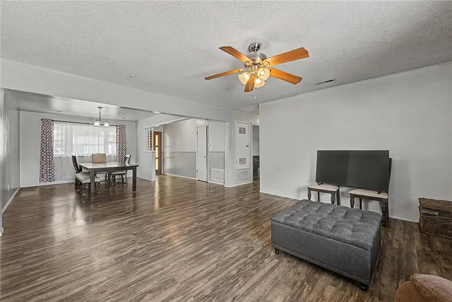 3406 Edward Avenue, Springdale, AR 72762 - #3