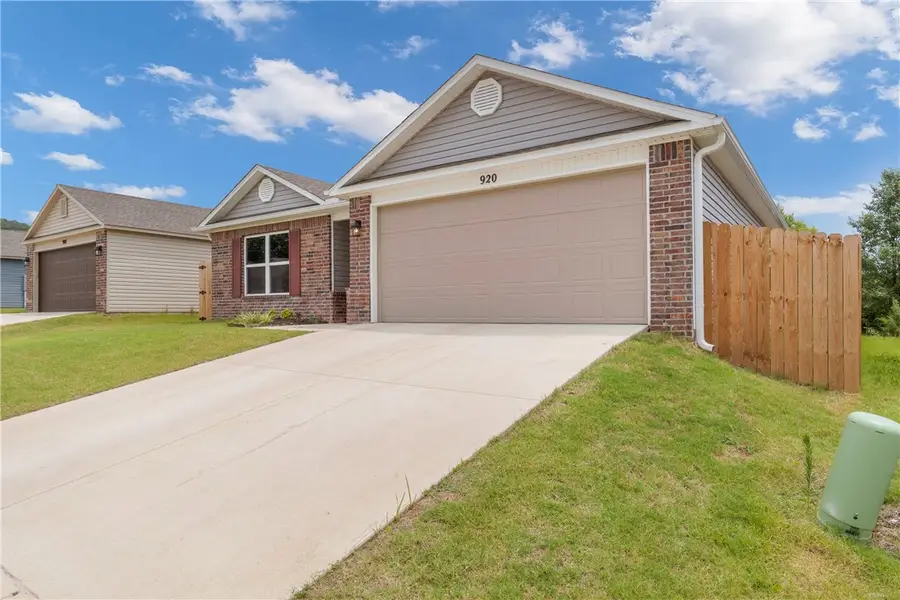 920 S Brambling Lane, Fayetteville, AR 72701 - #2