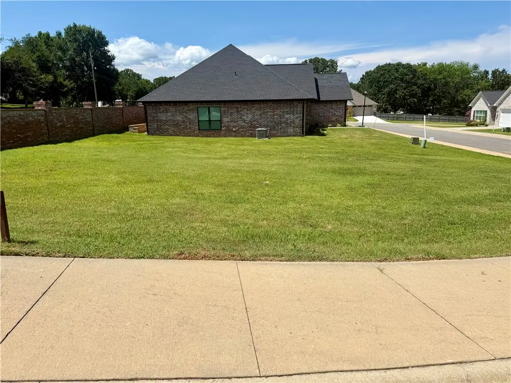 1901 Harbor Lane, Russellville, AR 72802 - #1