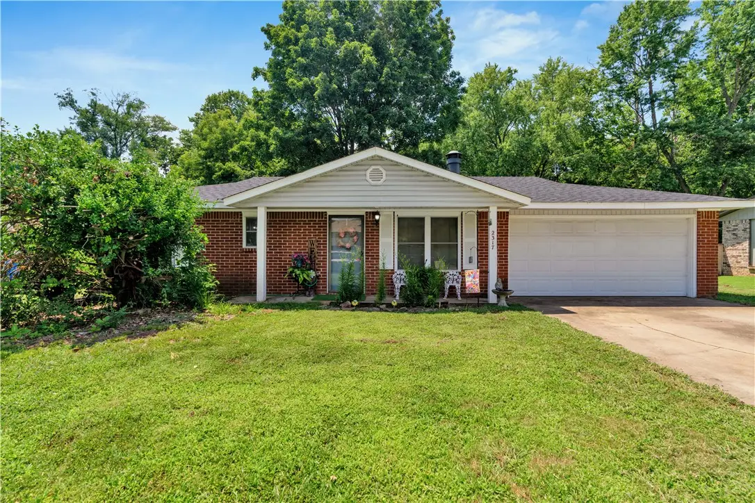 2317 N Woodlark Lane, Fayetteville, AR 72704 - #1