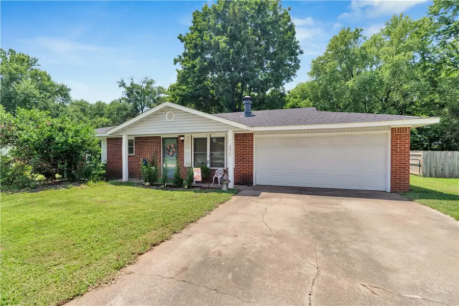 2317 N Woodlark Lane, Fayetteville, AR 72704 - #2
