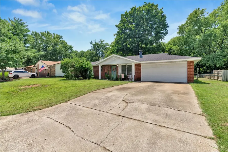 2317 N Woodlark Lane, Fayetteville, AR 72704 - #3