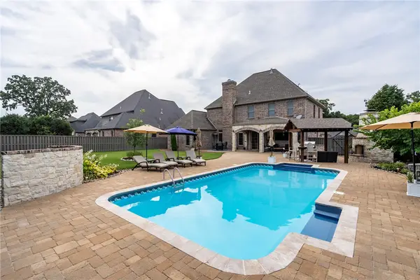 3171 Laurel Circle, Centerton, AR 72719
