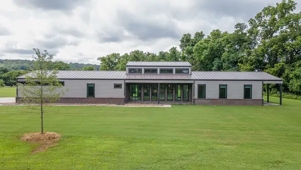 225 Blue Springs Road, Fayetteville, AR 72703