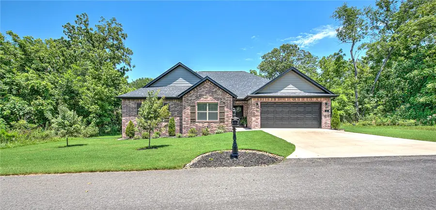 6 Burnmouth Place, Bella Vista, AR 72715 - #3