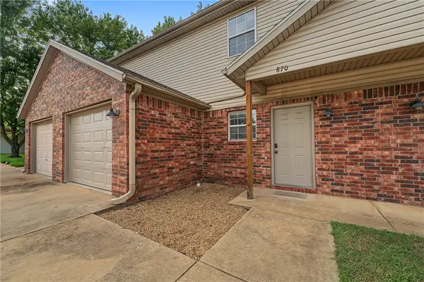 870 W Melmar Drive, Fayetteville, AR 72703