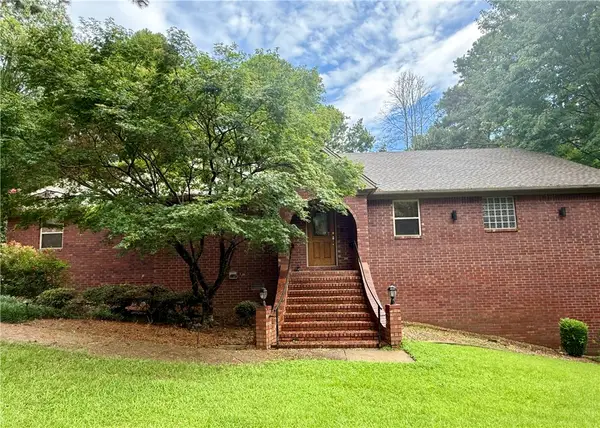 209 Hickory Hills Drive, Russellville, AR 72802