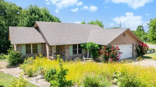19 Hebrides Drive, Bella Vista, AR 72715