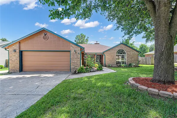 3281 Gypsum Drive, Fayetteville, AR 72704