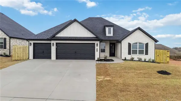 1411 Hillcrest Avenue, Cave Springs, AR 72718
