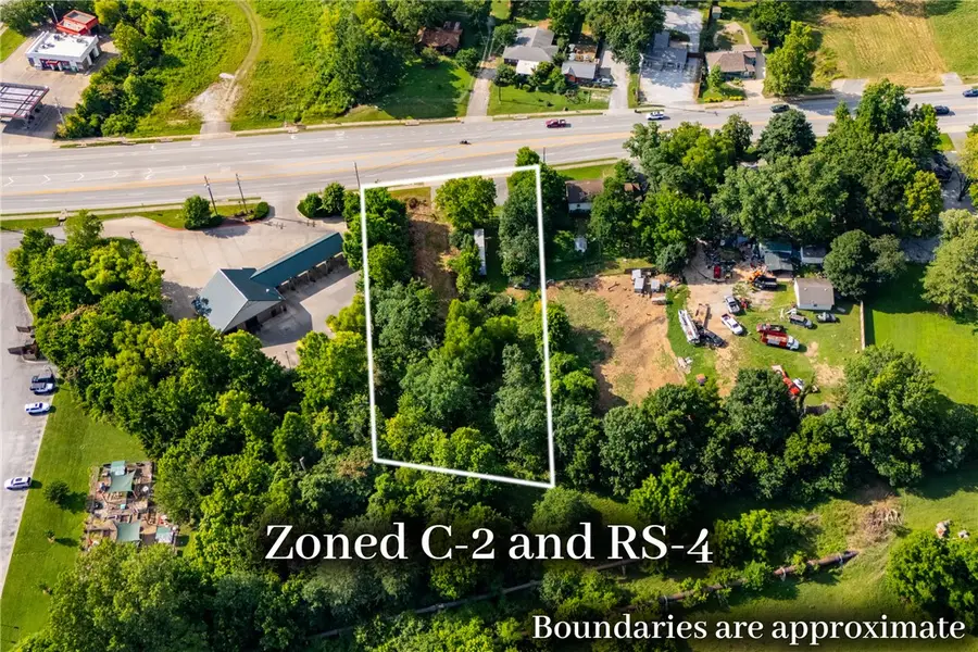 2609 E Huntsville Road, Fayetteville, AR 72701 - #3