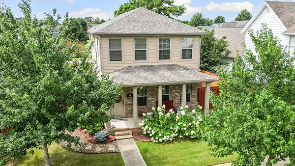 908 NE Arleta Gardens, Bentonville, AR 72712