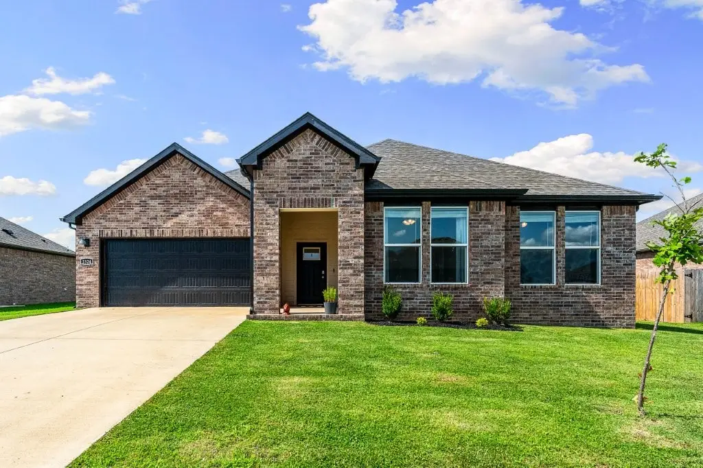 2324 Riggins Avenue, Pea Ridge, AR 72751 - #1
