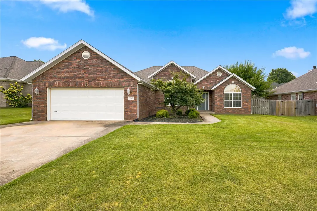 702 Maidstone Avenue, Bentonville, AR 72712 - #1