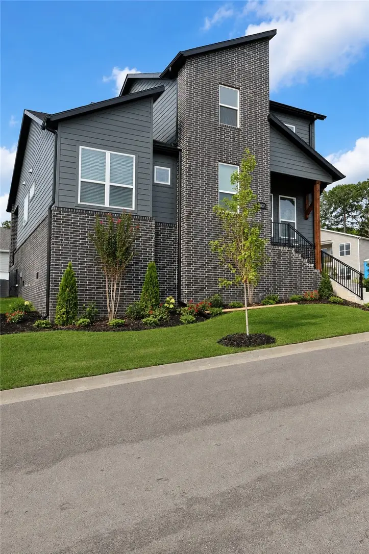 2637 E Livingston Lane, Fayetteville, AR 72703 - #2
