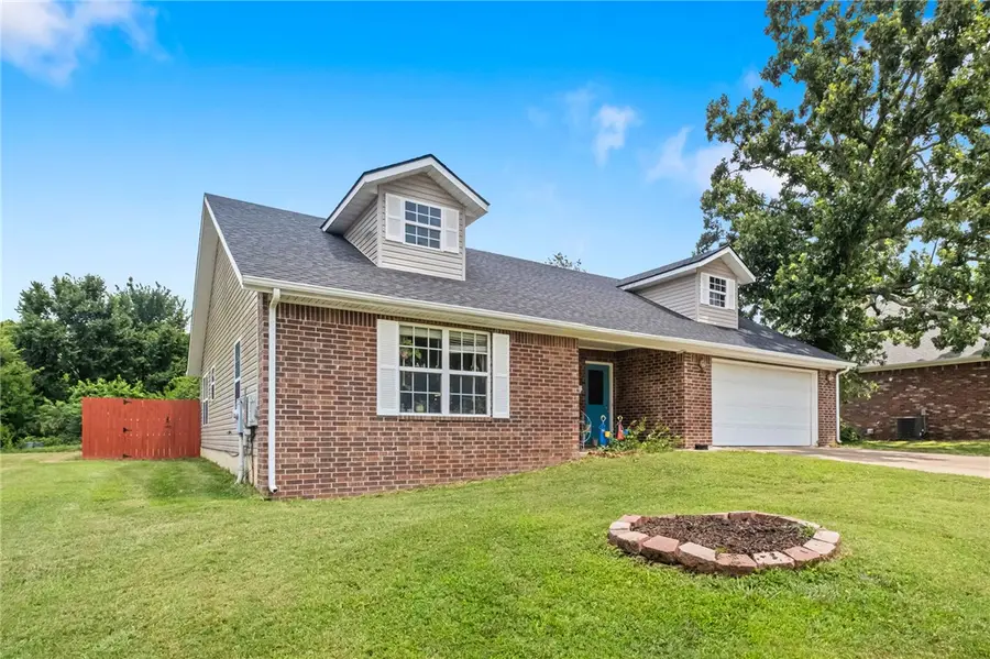 8 Hebrides Drive, Bella Vista, AR 72715 - #2