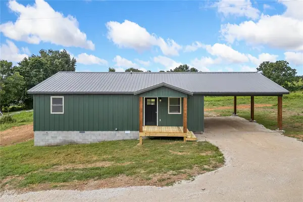 445 Cemetery Road, Alpena, AR 72611