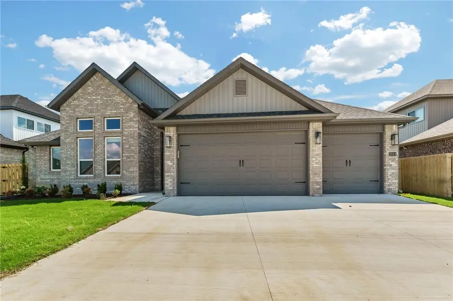 2208 Charles Street, Pea Ridge, AR 72751 - #3