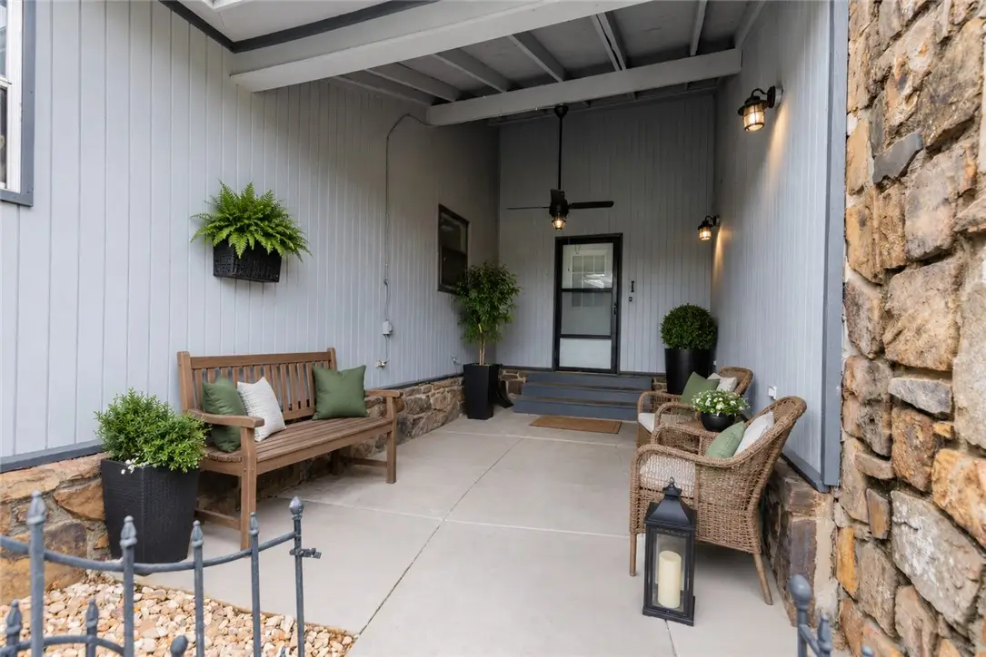 1013 W Linden Street, Rogers, AR 72756 - #1