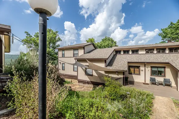3 White Oak Lane, Eureka Springs, AR 72631