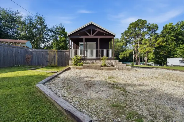 20900 N Lakeshore Drive, Springdale, AR 72764