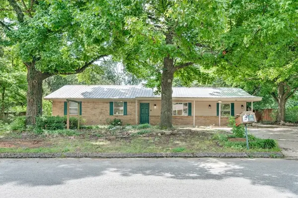 313 Kelli Avenue, Farmington, AR 72730