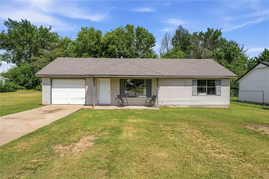 1713 N Inglewood Street, Siloam Springs, AR 72761 - #1