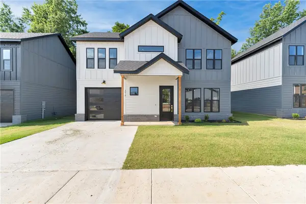 2616 W Berkeley Avenue, Rogers, AR 72758