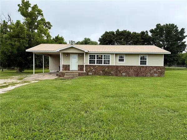 1109 Sugar Hill Road, Lincoln, AR 72744