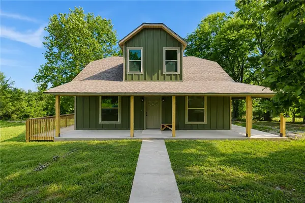 308 Flickinger Street, Sulphur Springs, AR 72768