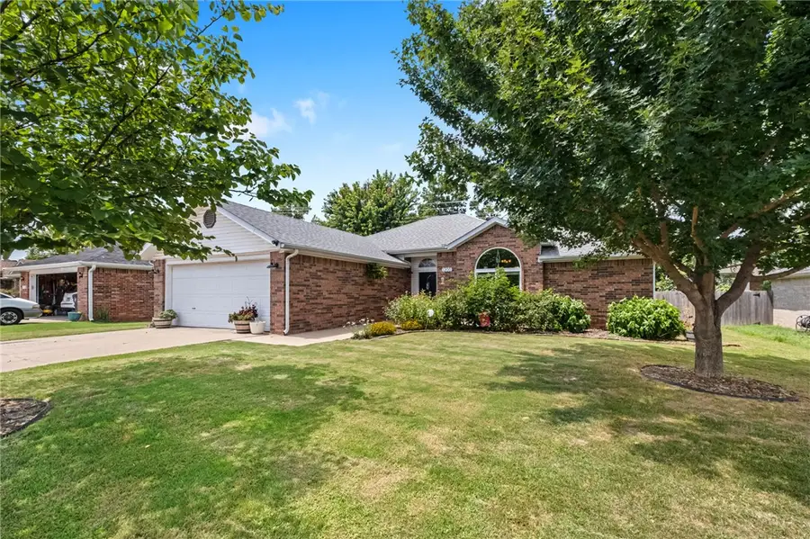 1300 N 37th Street, Rogers, AR 72756 - #2