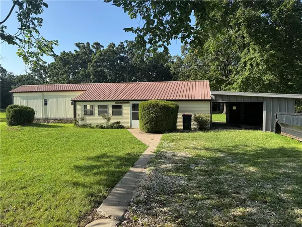 500 E Adams Street, Lincoln, AR 72744