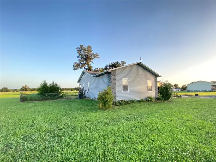 261 W Old Carpenter Lane, Harrison, AR 72601 - #3