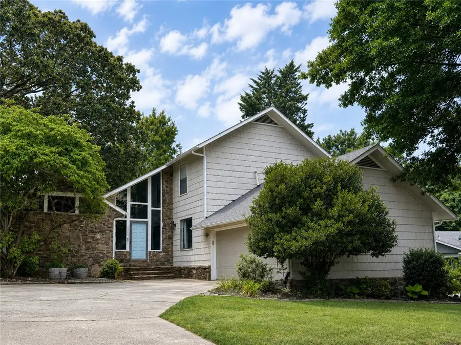 2437 N Robin Road, Fayetteville, AR 72703 - #3