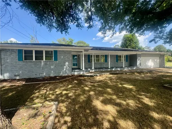 123 S Cumberland Avenue, Russellville, AR 72801