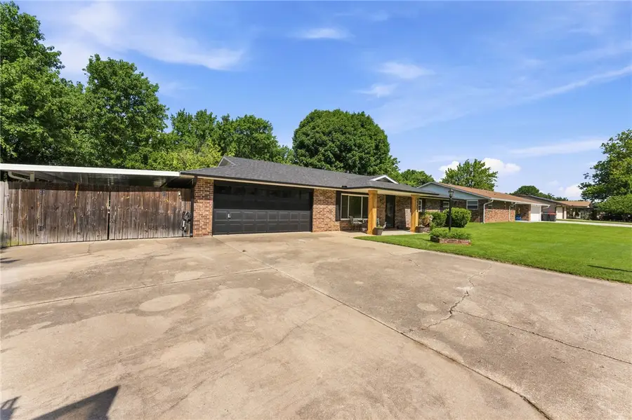 2304 Christine Street, Springdale, AR 72762 - #3