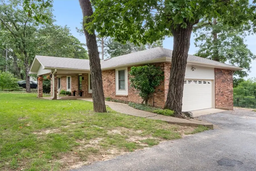 139 Holiday Island Drive, Holiday Island, AR 72631 - #3