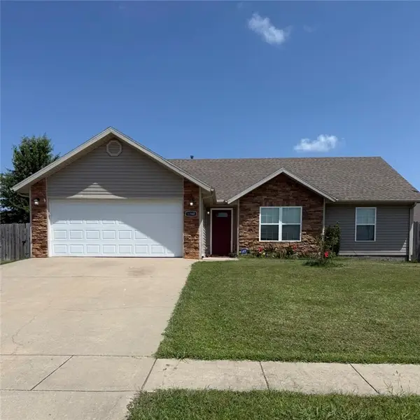 1280 General Parson Drive, Prairie Grove, AR 72753