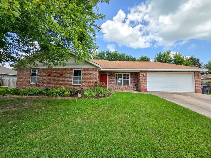 686 Richland Creek Avenue, Elkins, AR 72727 - #2