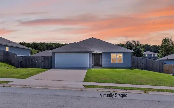 276 Worley Street, Huntsville, AR 72740