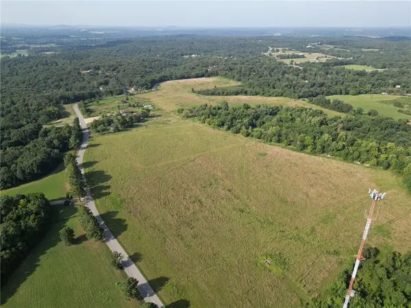 17999 Fisher Ford Road, Siloam Springs, AR 72761