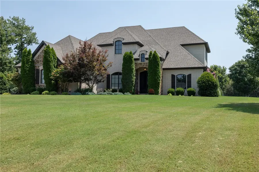 3879 W Norwood Place, Fayetteville, AR 72704 - #2