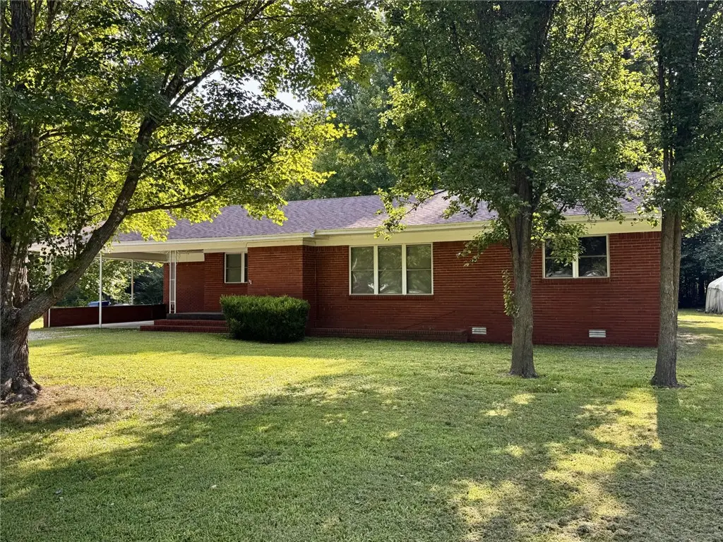 1350 S Lake Sequoyah Drive, Fayetteville, AR 72701 - #1