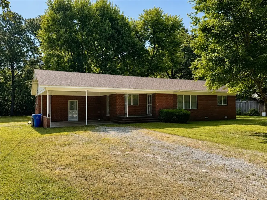 1350 S Lake Sequoyah Drive, Fayetteville, AR 72701 - #2