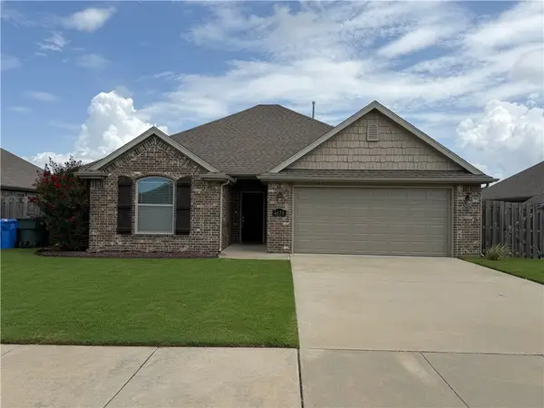 4678 W Croft Drive, Fayetteville, AR 72704